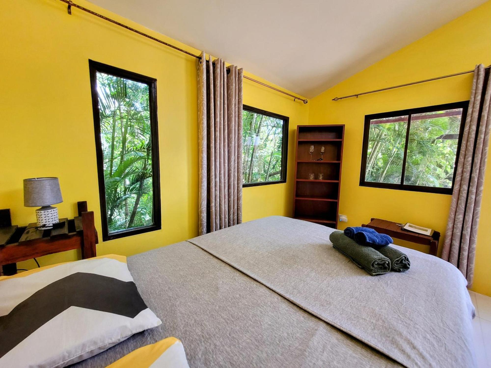 Villa Martina Palmgarden Sámara Buitenkant foto